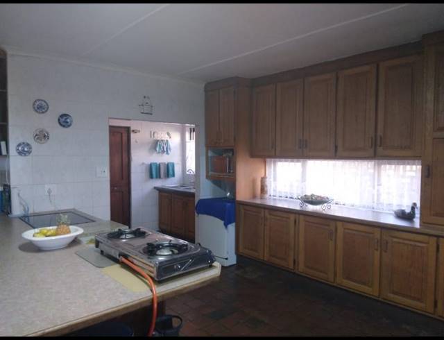 4 BEDROOM HOUSE FOR SALE IN WOODGRANGE